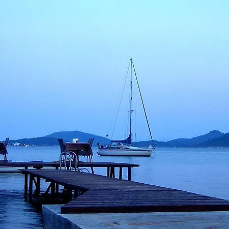 ホテル Cunda Deniz Ayvalı