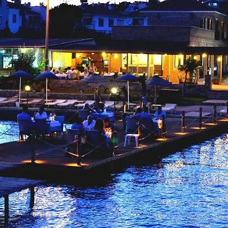Cunda Deniz 3*